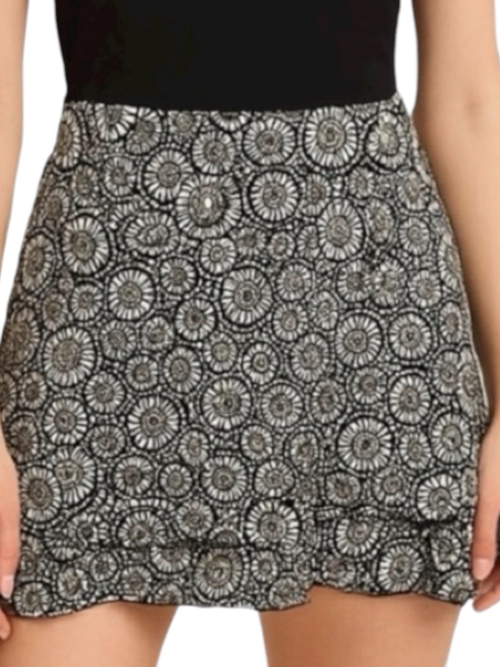 Ann Taylor LOFT Petites Skirt Black White Floral Layered Skater XSP